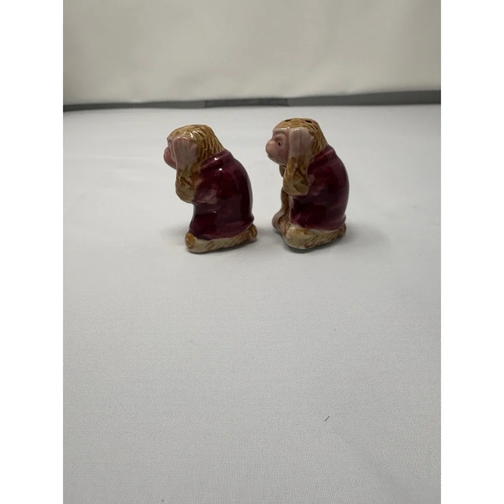 Vintage‎ Hear No Evil Monkey Salt & Pepper Shakers Mini Ceramic Hand Painted